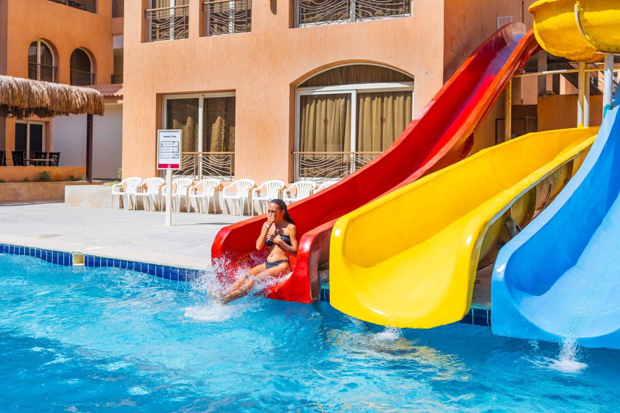 La Rosa Boho Aqua Park Hotel Hurghada Bagian luar foto